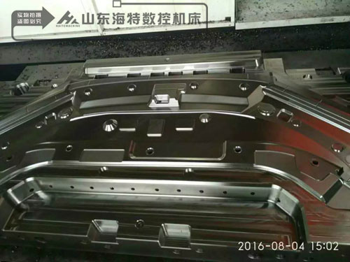 數(shù)控龍門銑床汽車模具客戶實拍